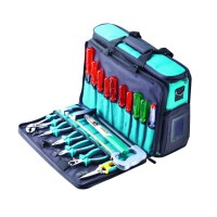 Werkzeugtaschen mit Profi-Werkzeugen